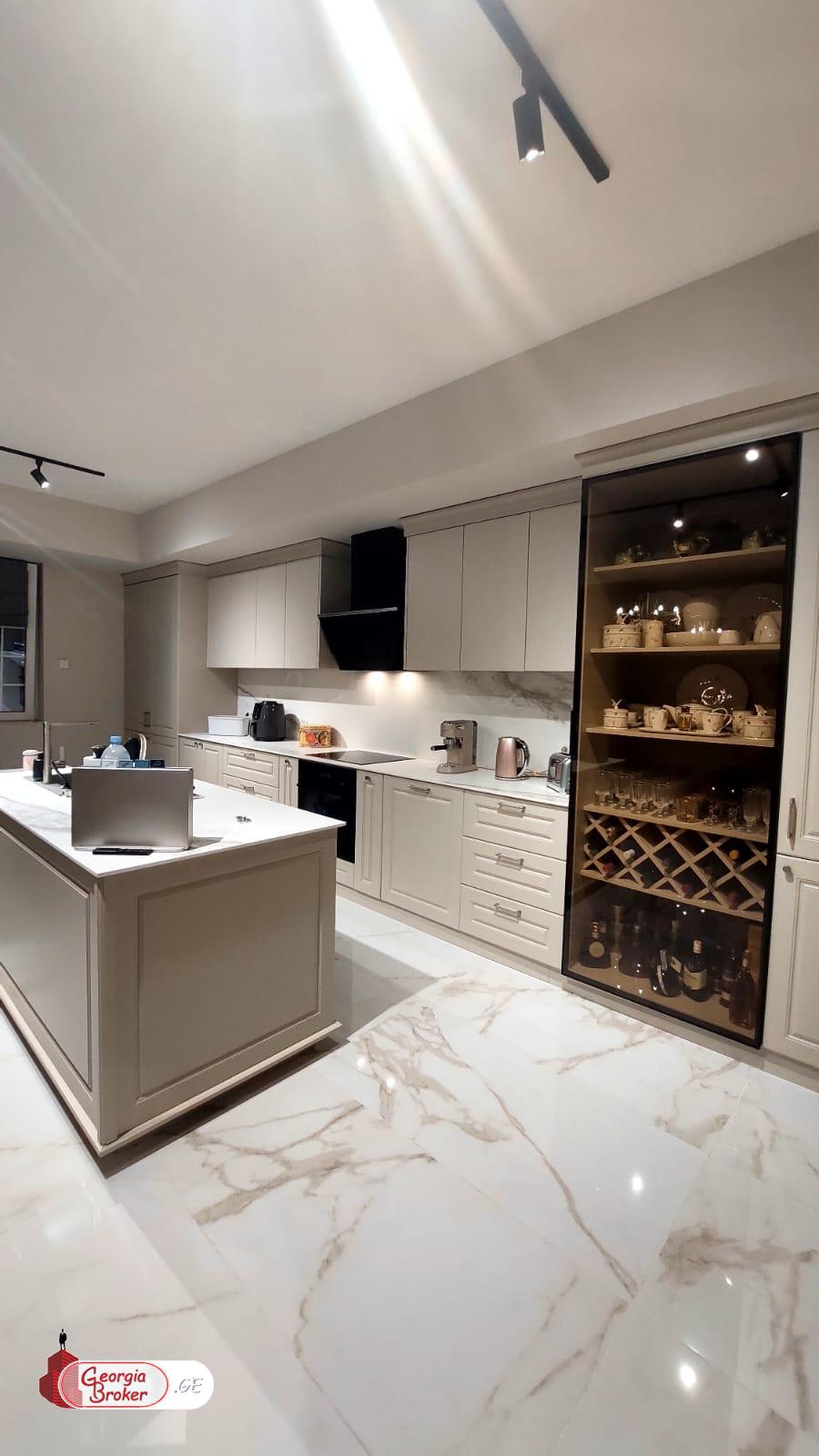 продается квартира с новым ремонтом 2-комнаты